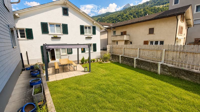 Beautiful 5.5-room single-family house for sale in Netstal (3)