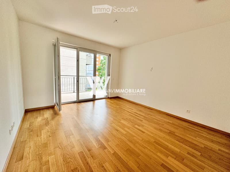 CHIASSO: BRIGHT 2.5-ROOM APARTMENT WITH DOUBLE TERRACE (4)
