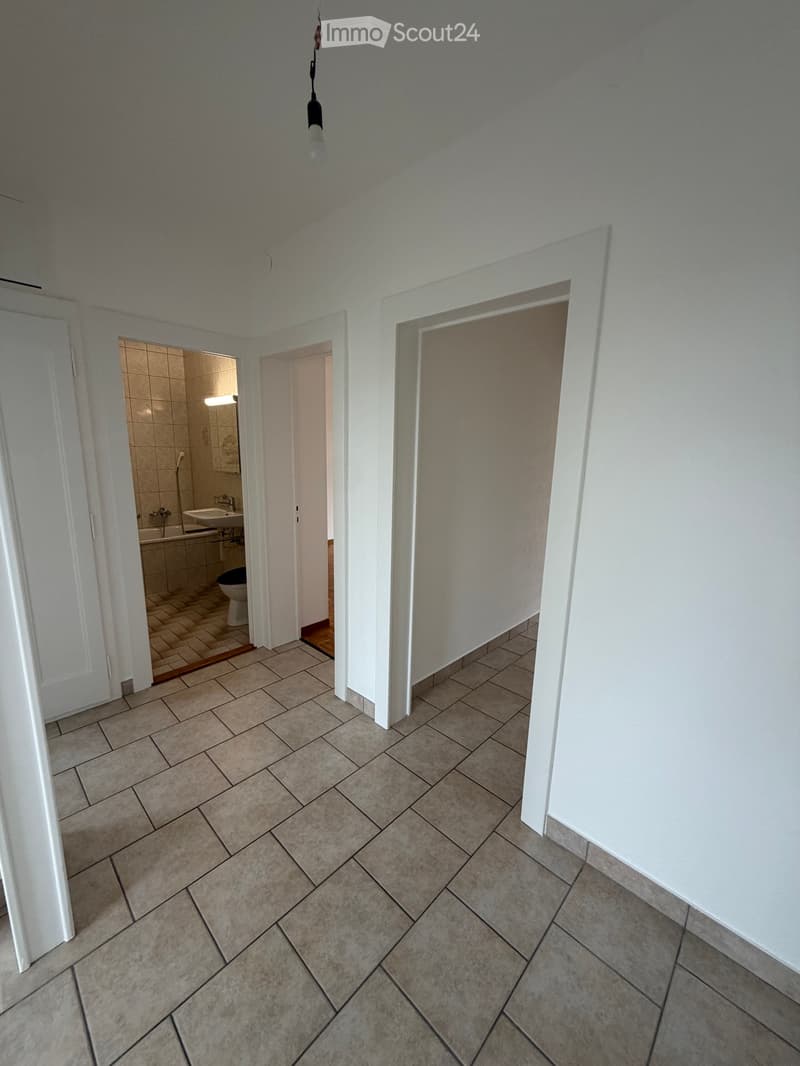 Helles 3-Zimmer-Apartment im Zentrum von Yverdon (2)