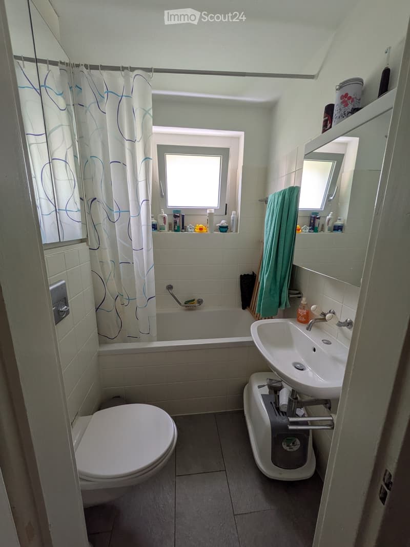 Wohnung mit 4,5 Zimmern und 77m2 in Pérolles (Fribourg) (2)