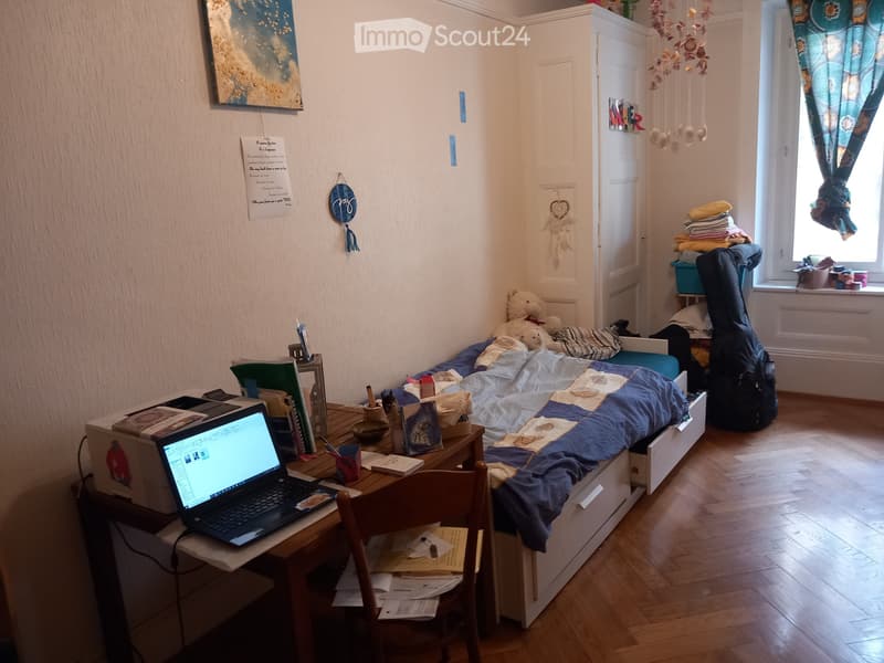 Chambre en colocation idéalement située (1)