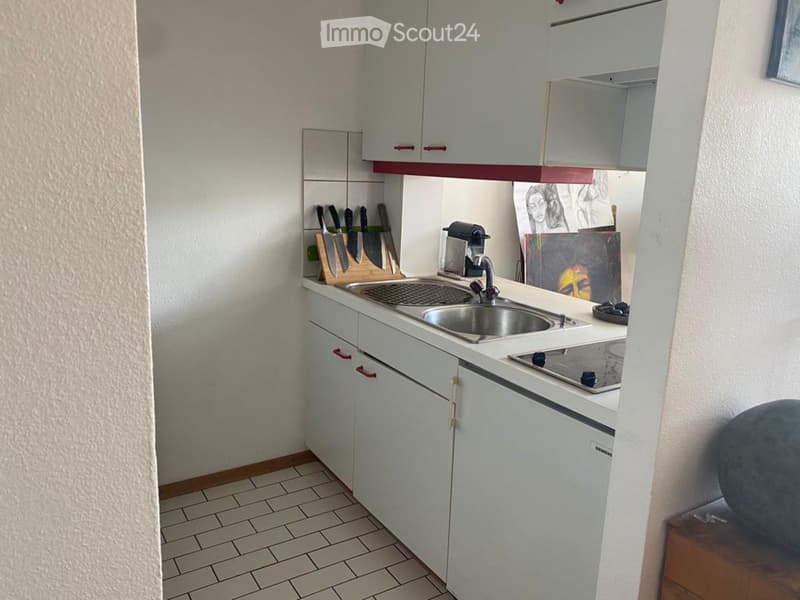 Studio meublé avec parking souterrain (4)
