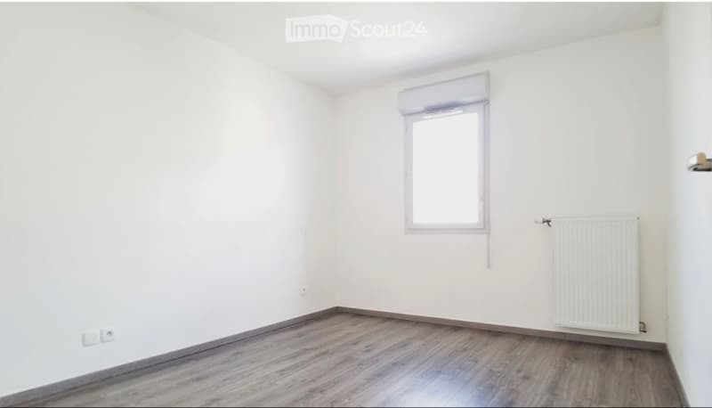 Appartement 3 pièces avec balcon à Zürich-Seebach (3)