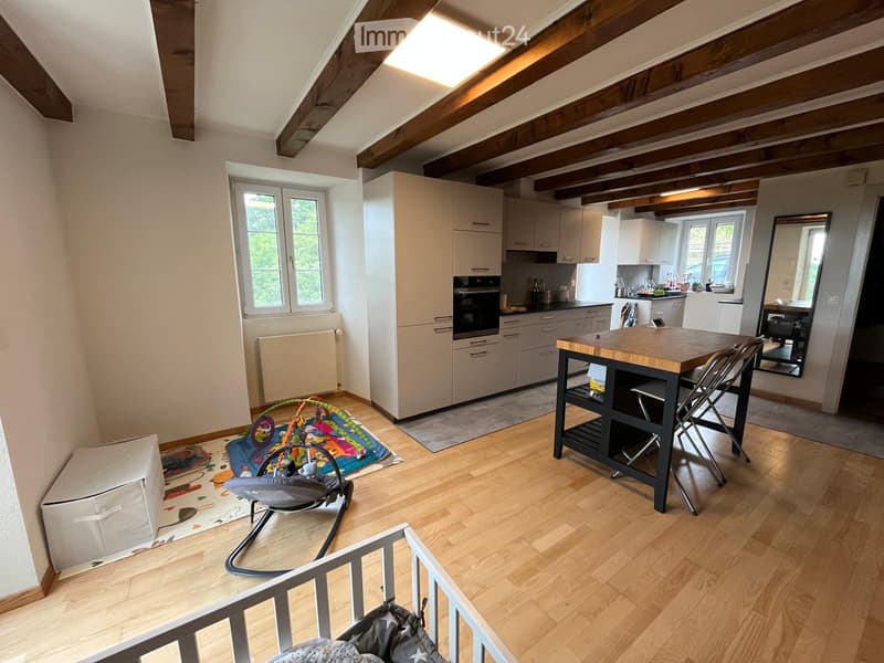 Villa 5,5 locali a Juriens, disponibile dal 15 luglio (5)
