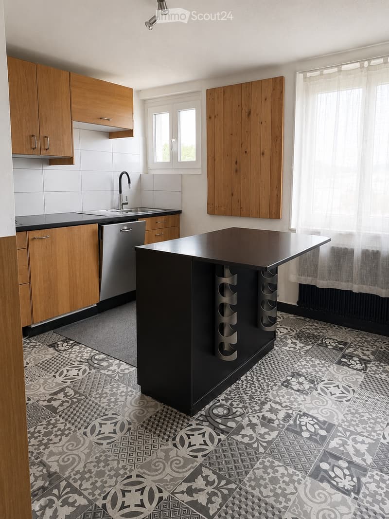 Zu vermieten: Schönes 4,5-Zimmer-Apartment in Billens - sehr attraktiver Mietpreis! (3)