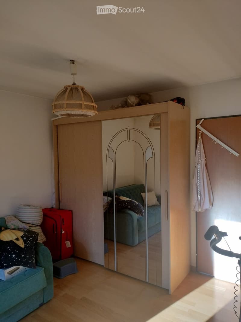 Maisonnette dans le noyau très ensoleillée (10)
