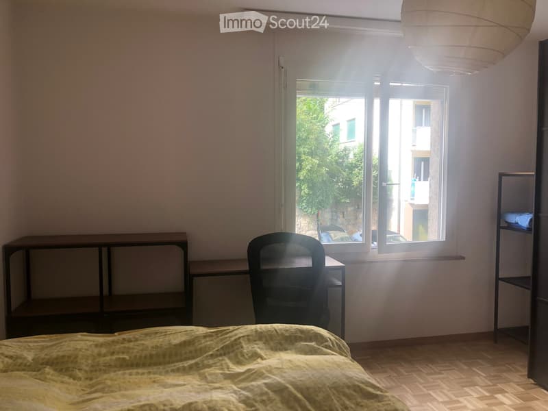 1 Zimmer - Wohngemeinschaft von 3 Personen - 4.5-Zimmer-Wohnung (5)