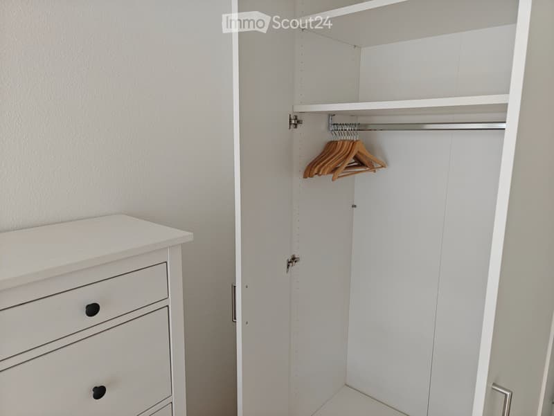 Chambre à louer dans 5-pièces (4)