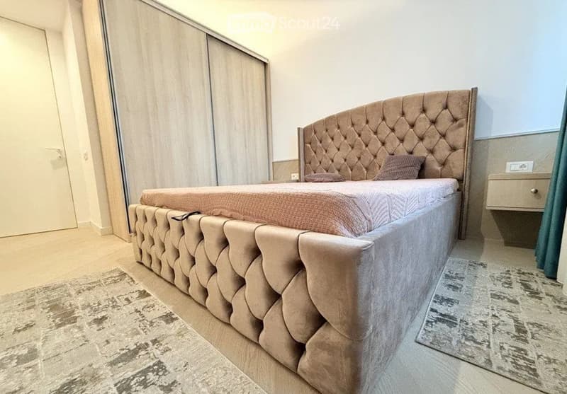 Modern 3-room apartment with modern furniture 84m2 (2)