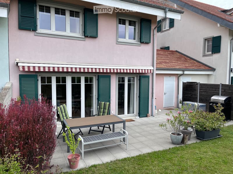 Deliziosa casa a schiera di 3 piani a Etoy (1)