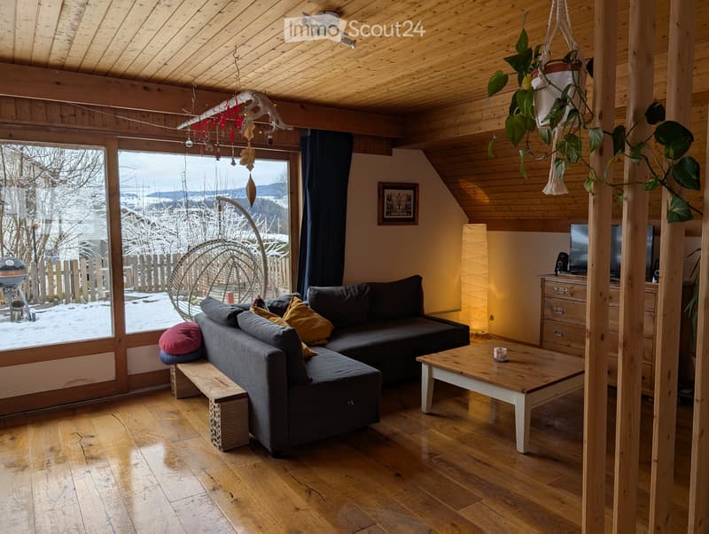 Casa di villaggio con 3 camere, 1 ufficio, grande esterno (1)