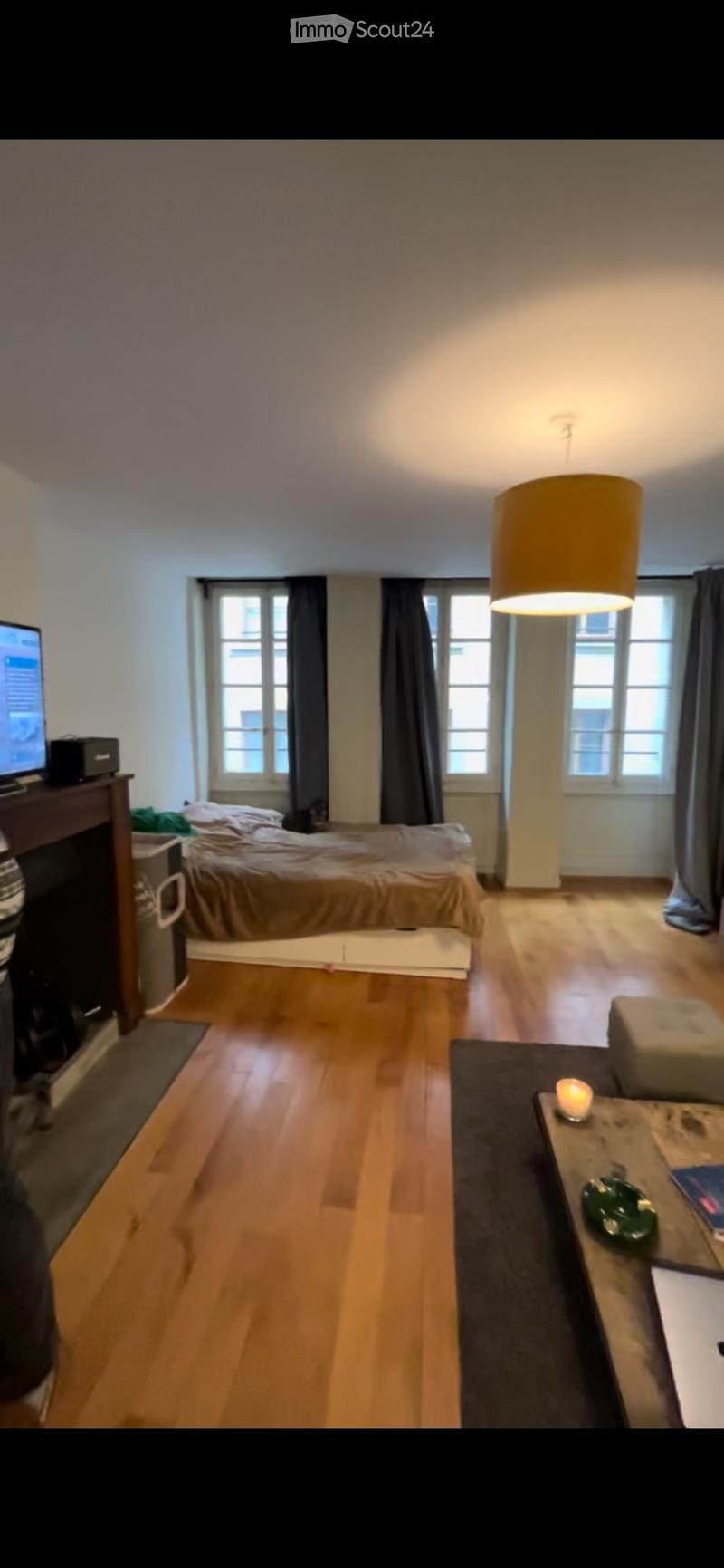 Apartment for Rent at Place du Bourg-De-Four (1)