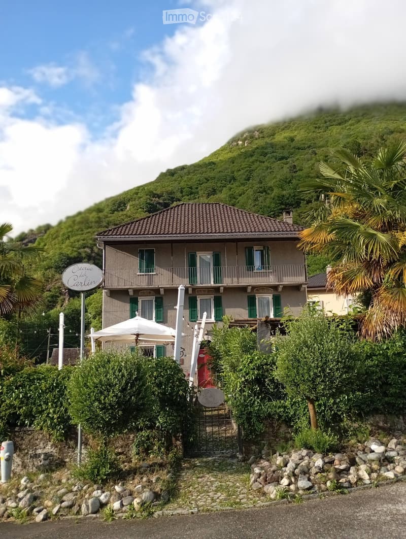 Vente privée maison avec taverne à Bellinzonese (1)