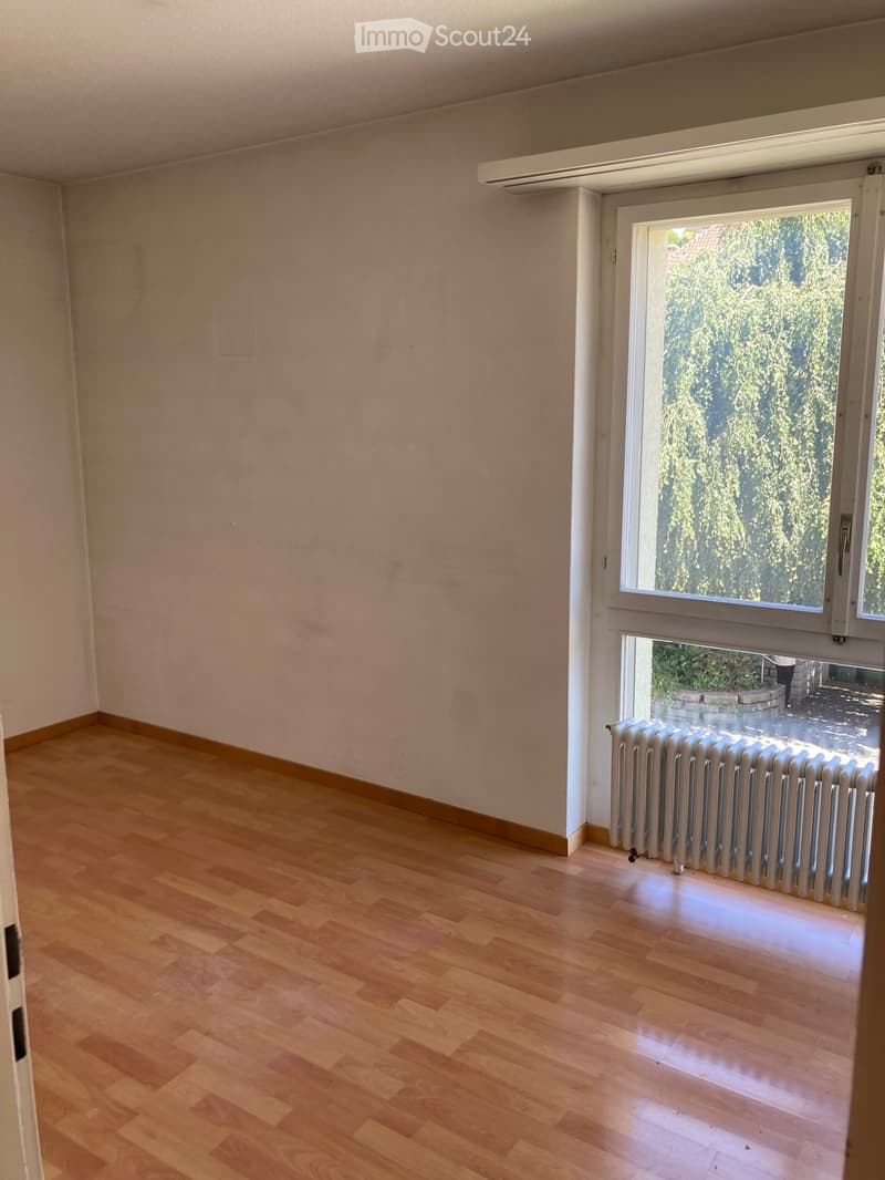 Appartamento di 4 locali e mezzo ristrutturato da affittare a Worb (2)