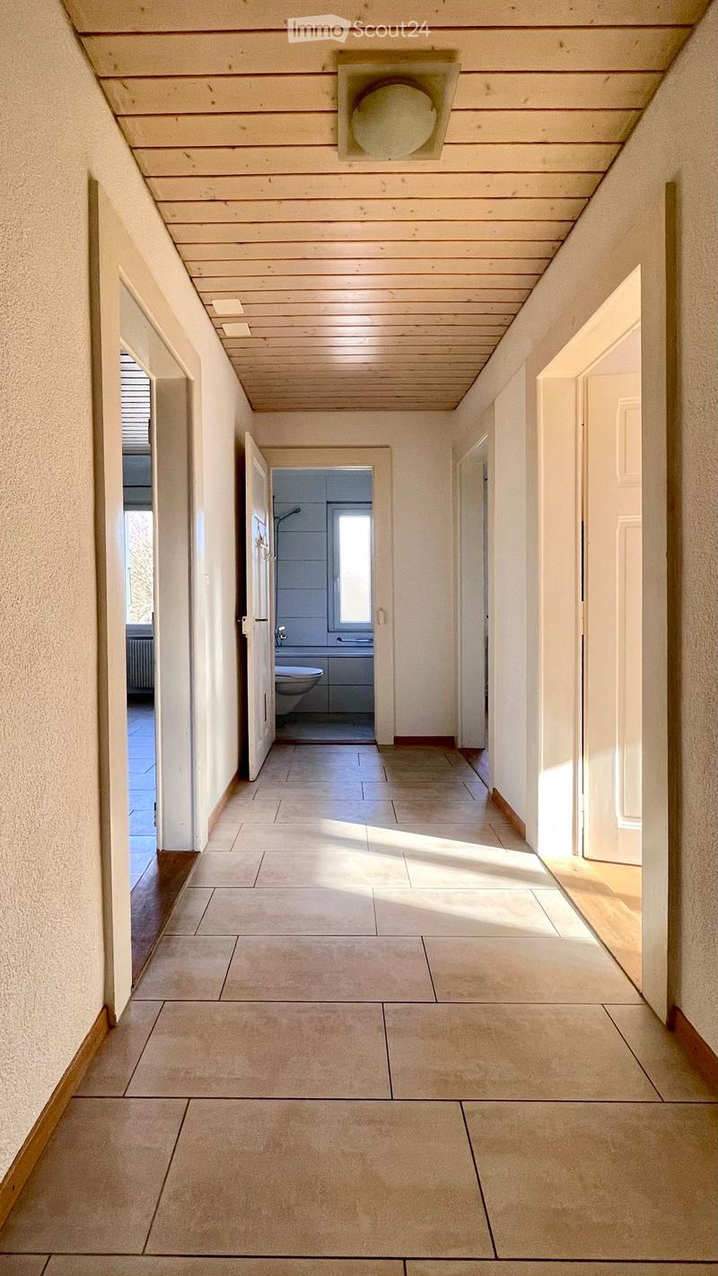 Schönes 3-Zimmer-Apartment in einem kleinen Gebäude mit Charme in Colombier (4)