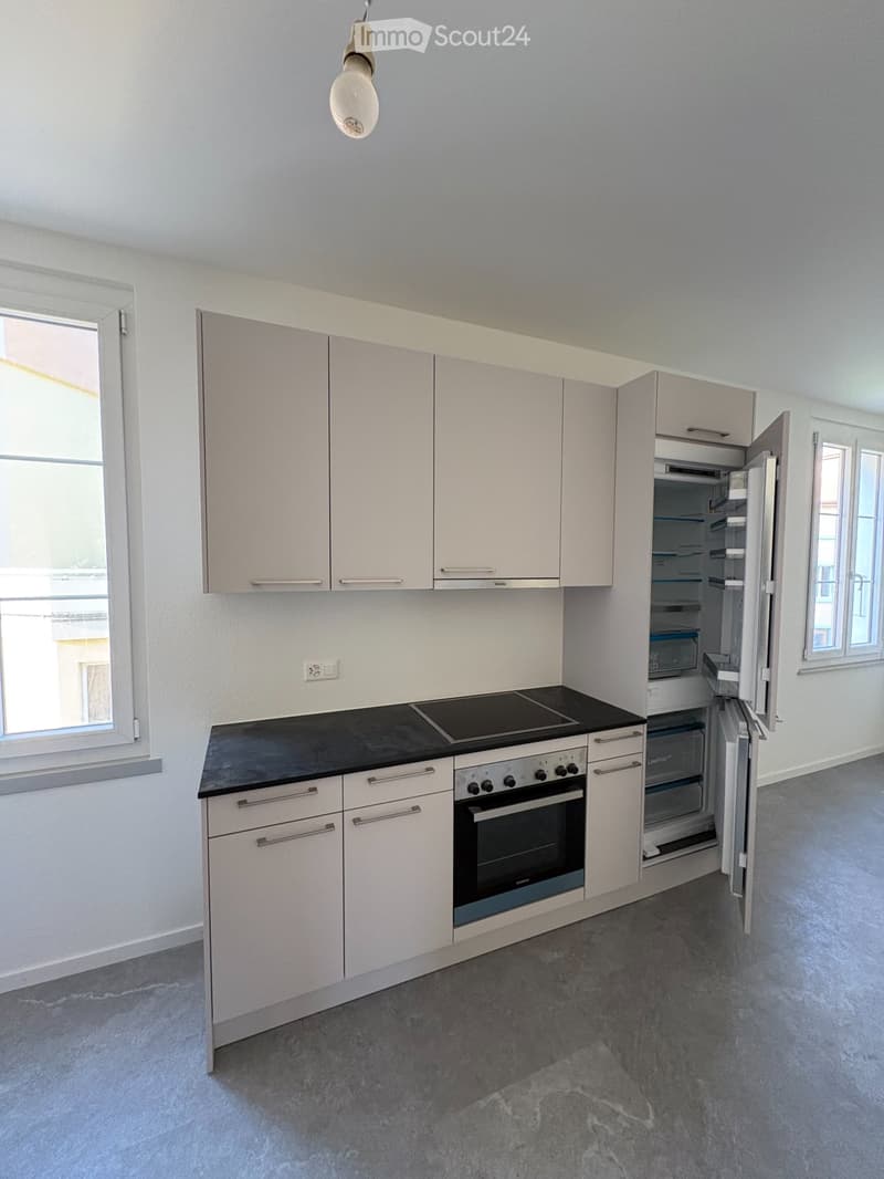 Beautiful 3.5-room apartment completely renovated in St-Imier (2)