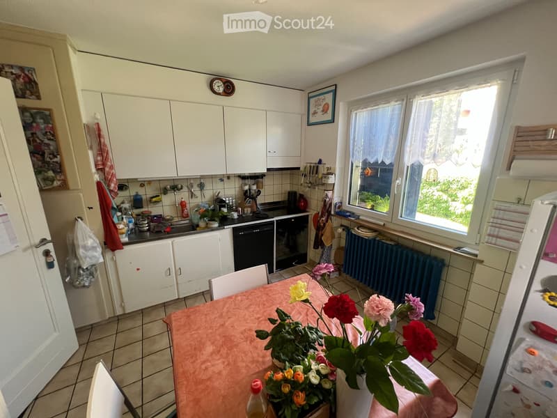 Familienvilla mit Garten und großzügigen Räumen in Porrentruy (2)