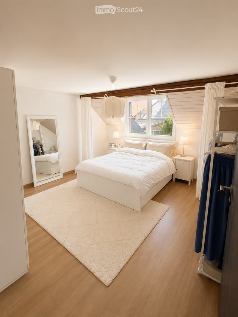 Zu vermieten, prächtige 4,5-Zimmer-Wohnung, geräumig und hell (3)