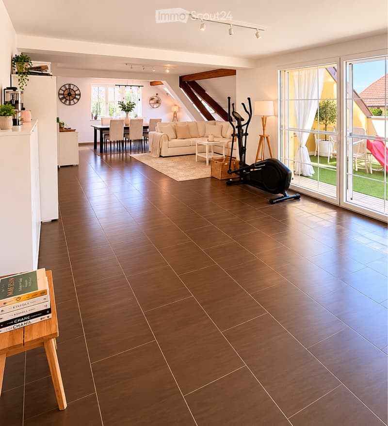 Zu vermieten, prächtige 4,5-Zimmer-Wohnung, geräumig und hell (1)