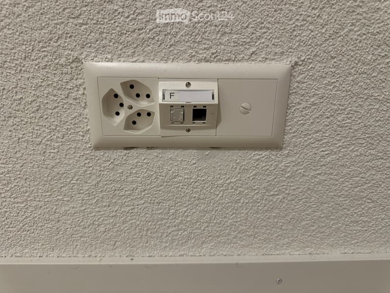 Independent room (5)