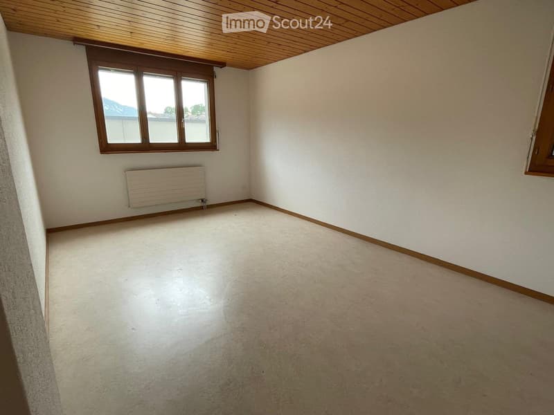 Zu vermieten 4,5-Zimmer-Wohnung im Stadtzentrum von Moutier (2)