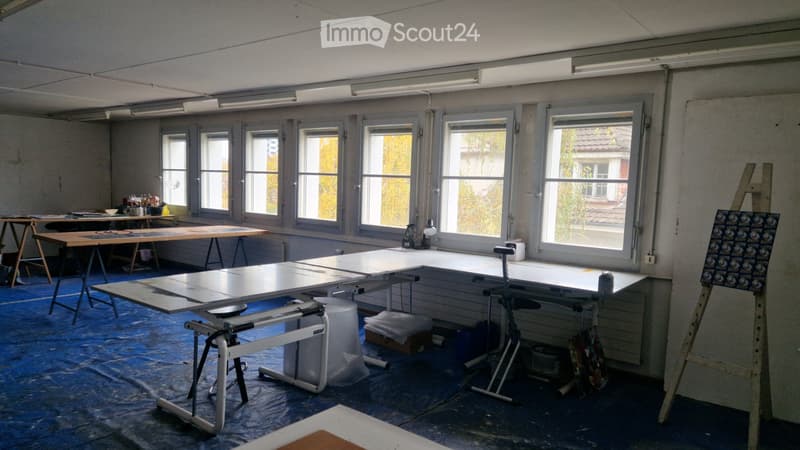 Espace dans atelier de peinture collectif (3)