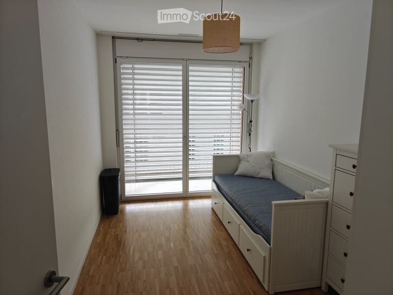 Chambre à louer dans 5-pièces (3)