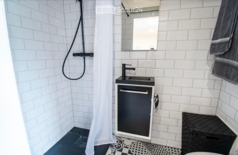 Bello studio ristrutturato in affitto a Troistorrents (4)