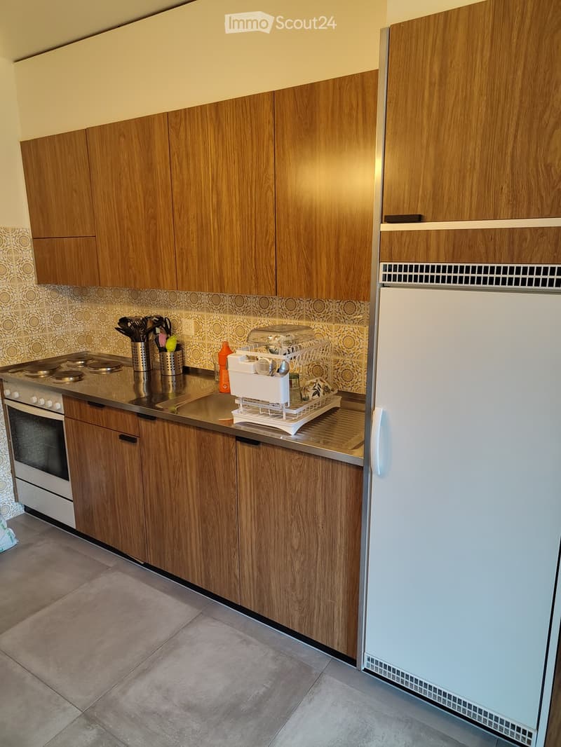 Helles 2-Zimmer-Wohnung 75m (3)