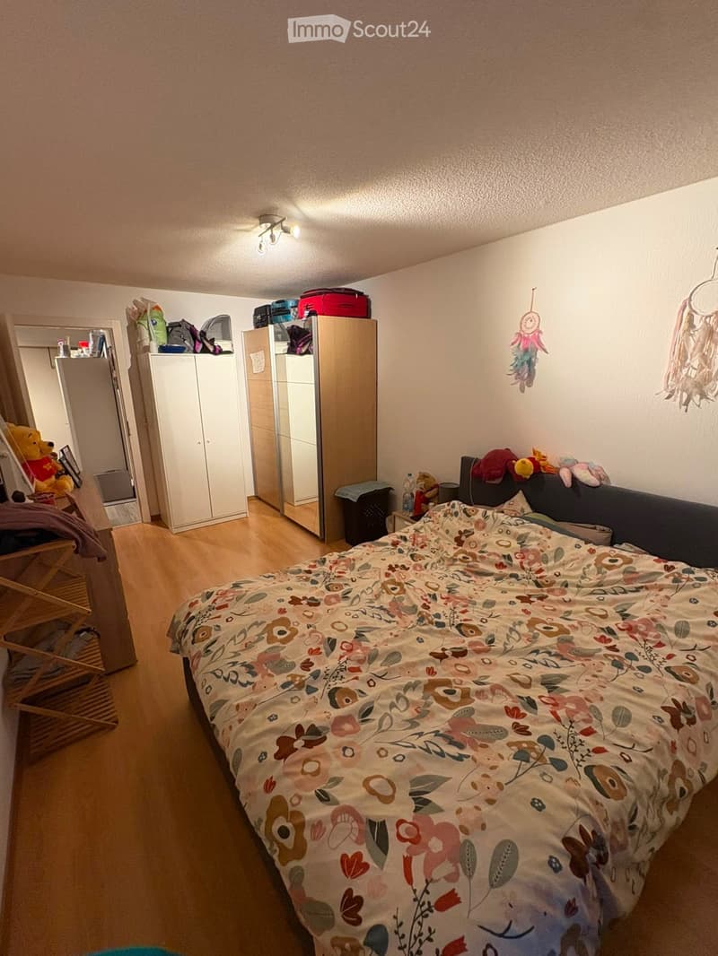 Sehr großes 2.5-Zimmer-Wohnung (4)
