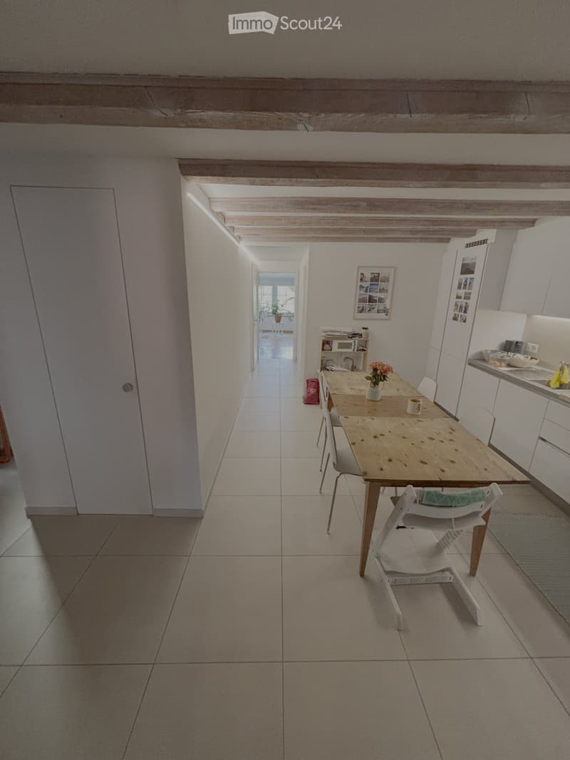 Bel appartement avec jardin à Auvernier (3)