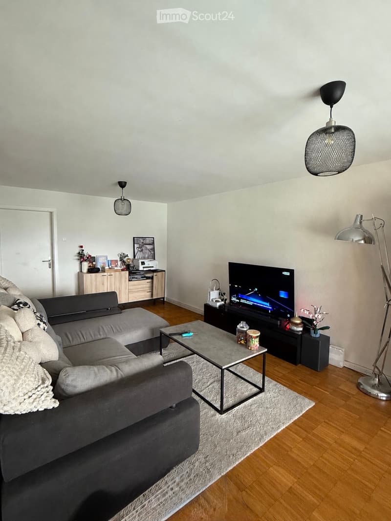 URGENT Lease Takeover on August 1, 2026 2.5 rooms (3)