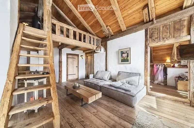 Objet rare : Magnifique chalet typique au cur d'Icogne (4)
