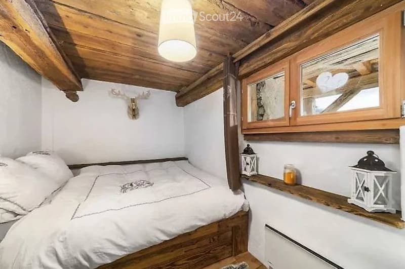 Objet rare : Magnifique chalet typique au cur d'Icogne (3)