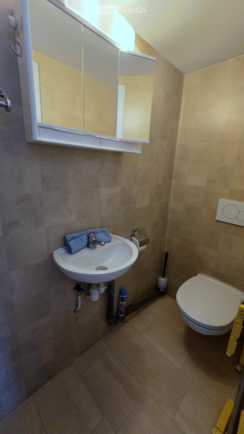 In Oberriet 4-story pension (10 rooms) for investment price (3)