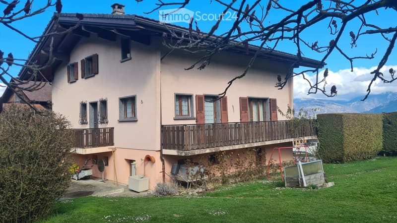 Villa de 2 appartements avec deux grandes parcelles (1)