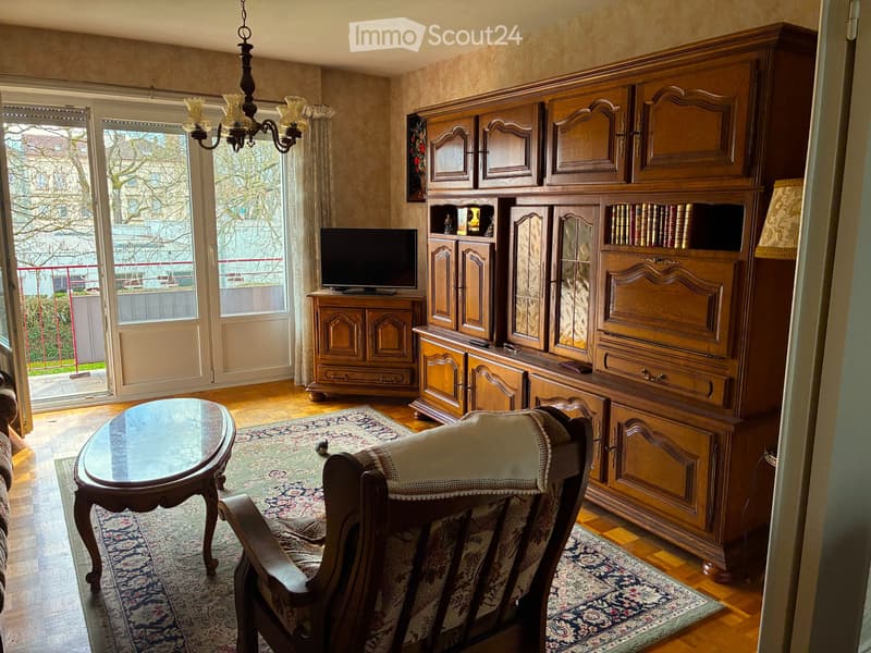 Spacious 5-room apartment with balconies, parquet (3)