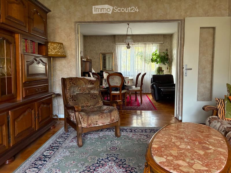 Spacious 5-room apartment with balconies, parquet (2)