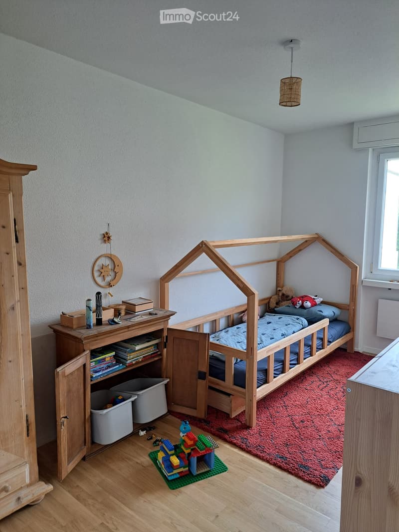 3 1/2 Zimmer Wohnung (3)