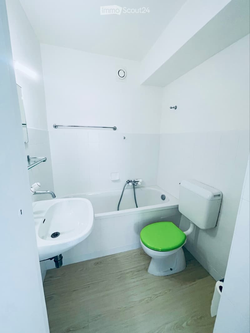 Beautiful apartment in Marin: Annual income 17'640.- (5)