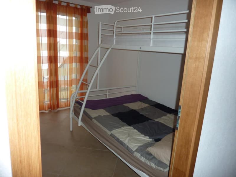 Alloggio con 2 camere, cucina, bagno e terrazza (5)