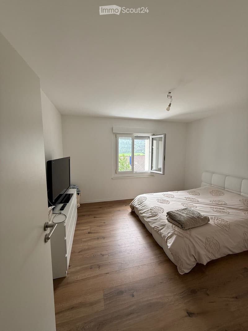 Wohnung 3 Zimmer mit Balkon zur Miete (verfügbar ab sofort) (3)