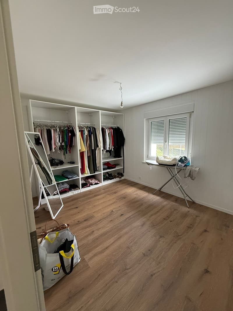 Wohnung 3 Zimmer mit Balkon zur Miete (verfügbar ab sofort) (4)