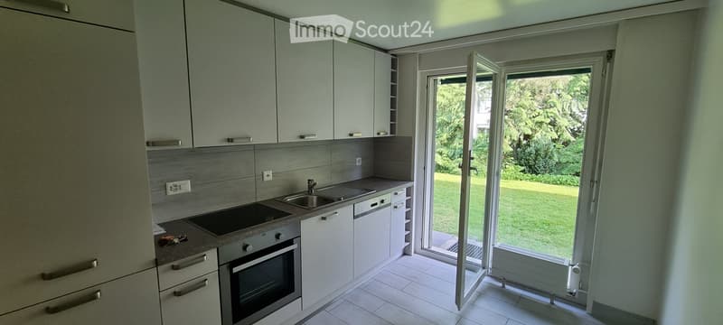 Appartamento di 2,5 locali con giardino a livello del suolo in posizione ottimale (3)