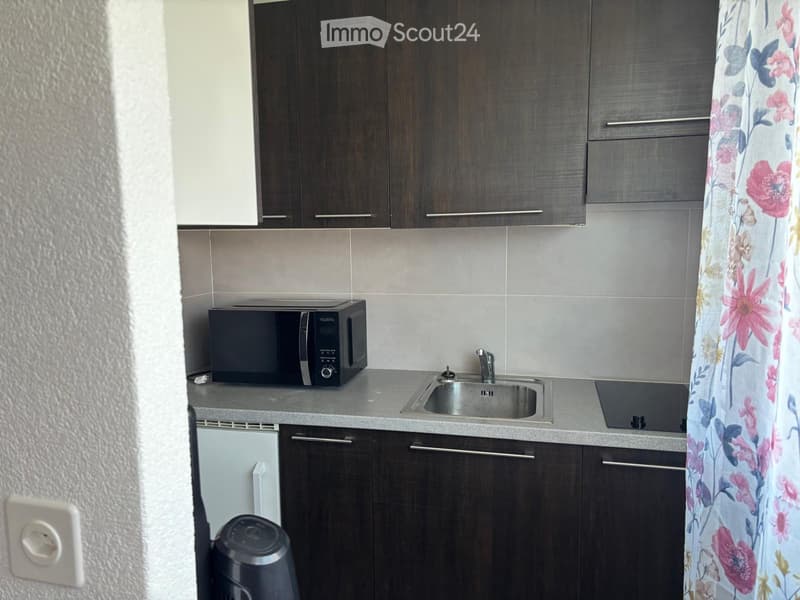 Studio arredato in affitto, disponibile immediatamente a La Chaux-de-Fonds (2)