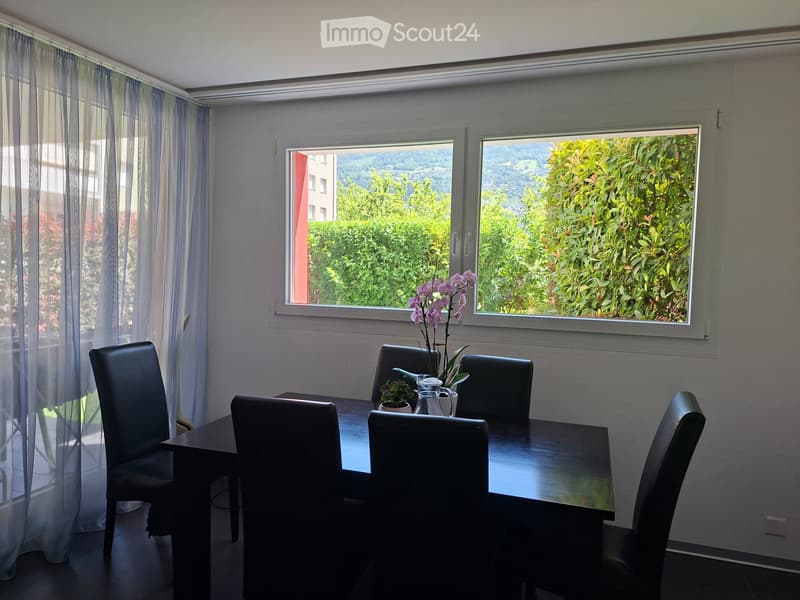 Wohnung 4,5 Zimmer im Erdgeschoss mit eigenem Garten (2)