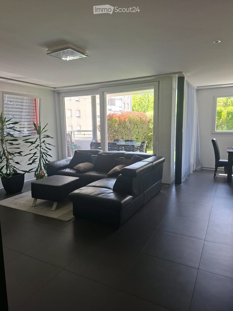 Wohnung 4,5 Zimmer im Erdgeschoss mit eigenem Garten (3)