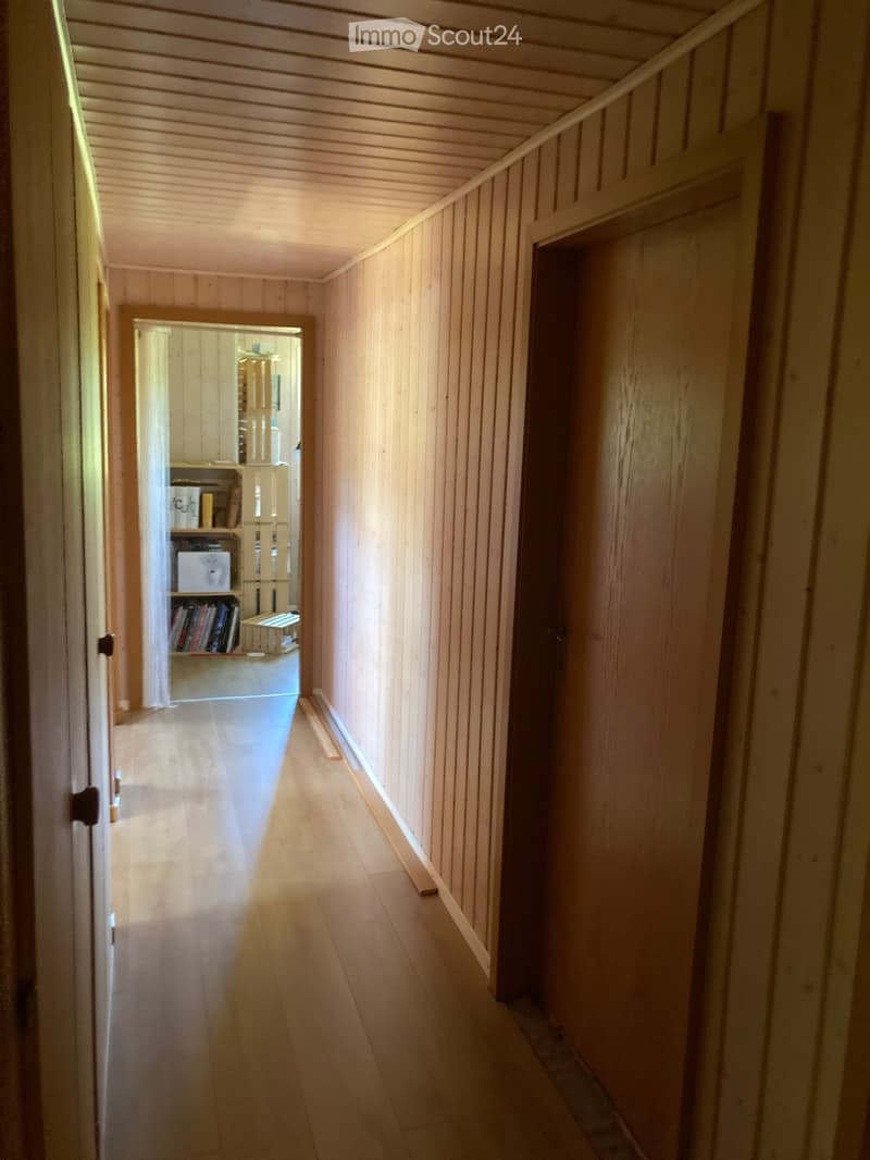 Ampio appartamento duplex di 6 locali in campagna (13)