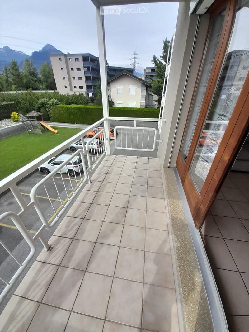 Studio incantevole con balcone in affitto ad Aproz (4)