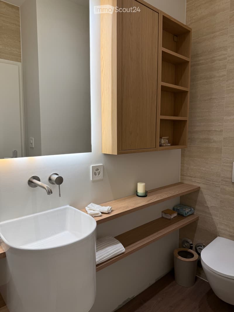 Appartamento completamente nuovo nel centro della città. (4)